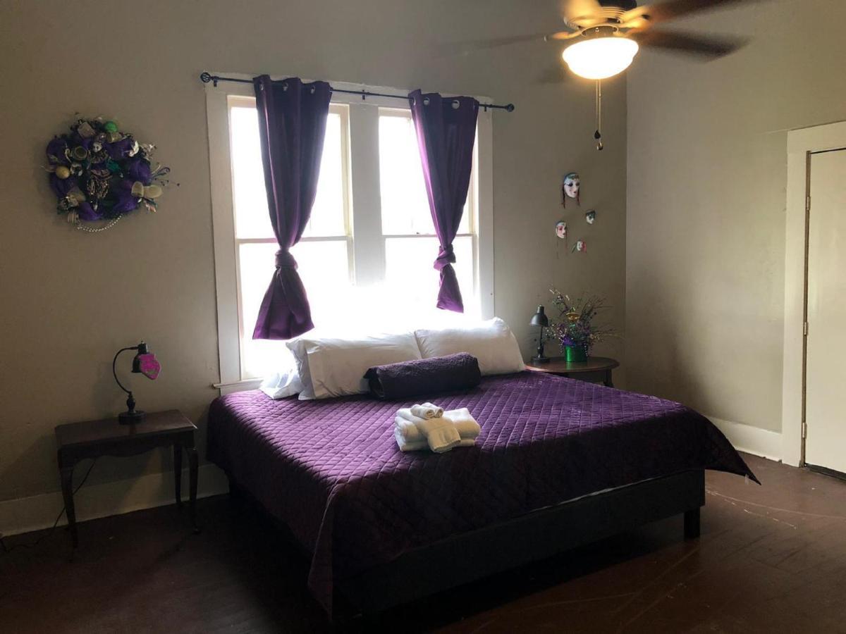 Cajun Hostel Downtown ลาฟาแย็ตต์ ภายนอก รูปภาพ